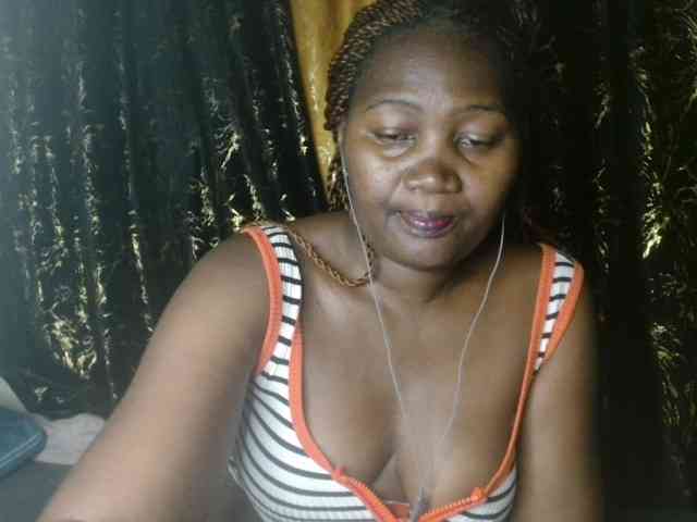 Sexxy-pretty24 webcam