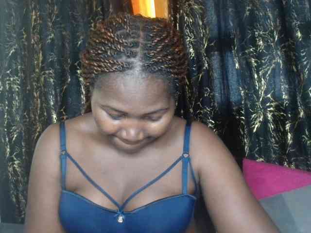 Sexxy-pretty24 webcam
