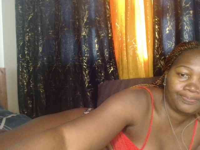 Sexxy-pretty24 webcam