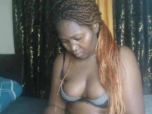 Sexxy-pretty24 webcam