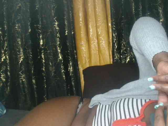 Sexxy-pretty24 webcam