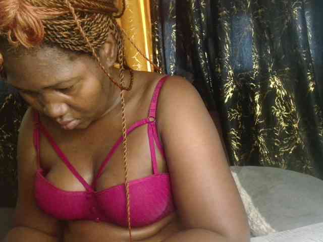 Sexxy-pretty24 webcam