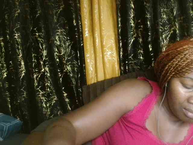 Sexxy-pretty24 webcam