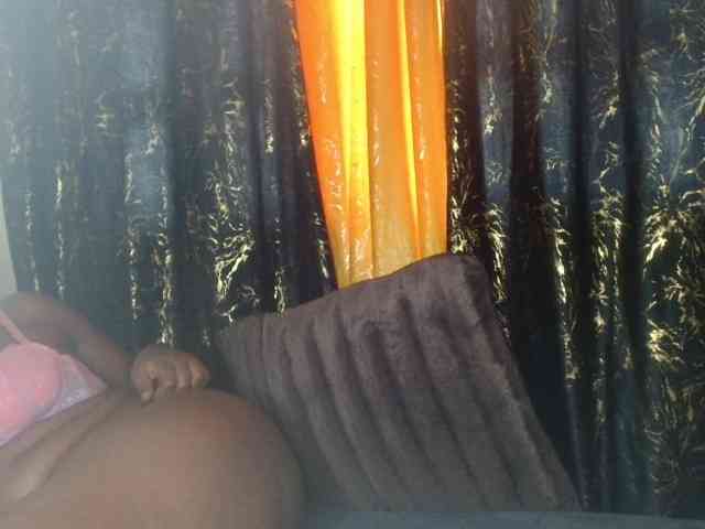 Sexxy-pretty24 webcam