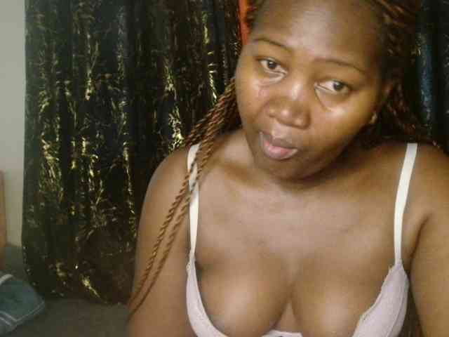 Sexxy-pretty24 webcam