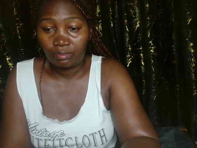 Sexxy-pretty24 webcam