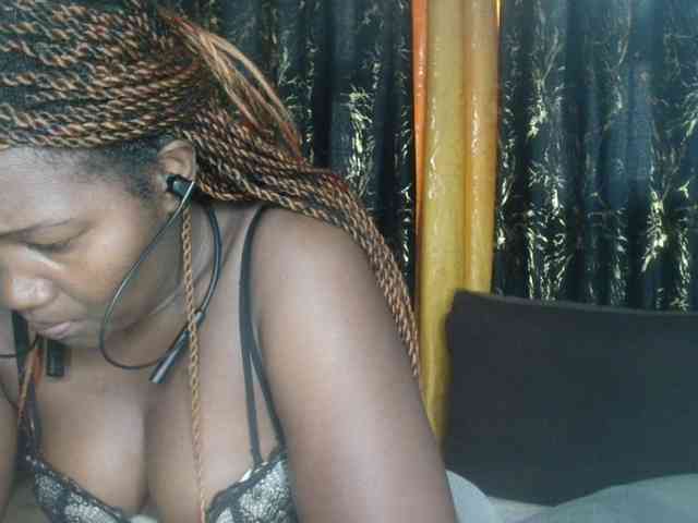 Sexxy-pretty24 webcam