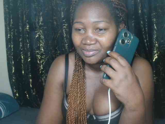 Sexxy-pretty24 webcam