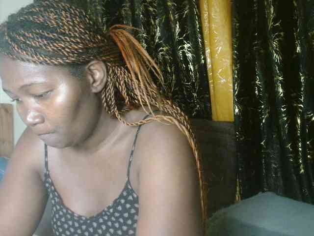 Sexxy-pretty24 webcam