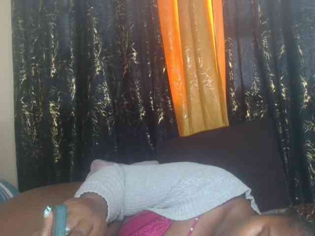 Sexxy-pretty24 webcam