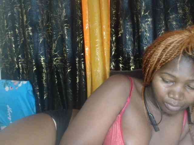 Sexxy-pretty24 webcam