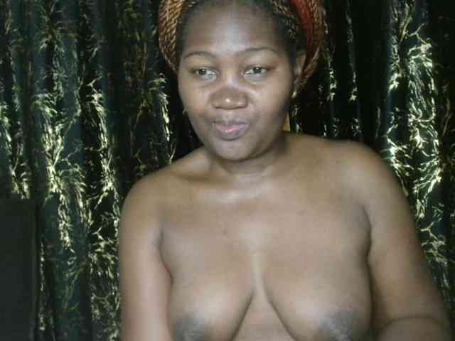 Sexxy-pretty24 webcam