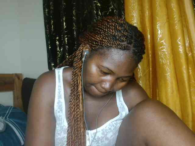 Sexxy-pretty24 webcam