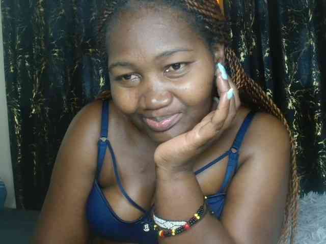 Sexxy-pretty24 webcam