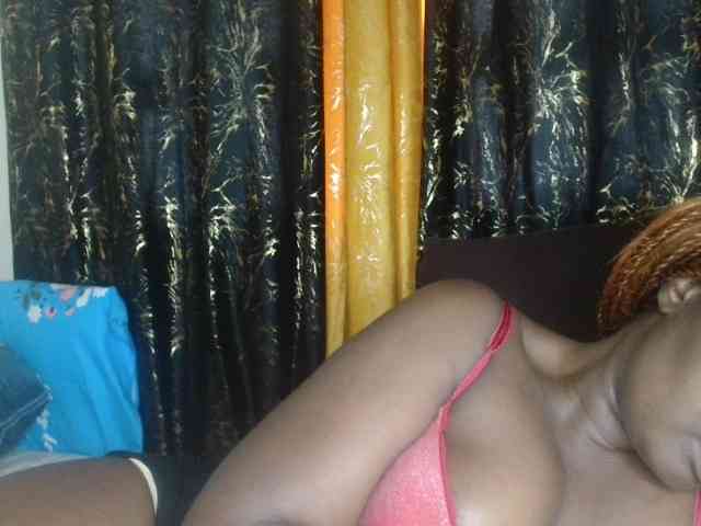 Sexxy-pretty24 webcam