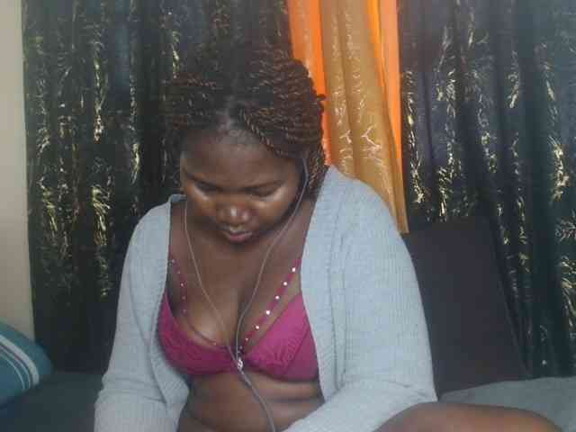 Sexxy-pretty24 webcam