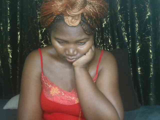 Sexxy-pretty24 webcam