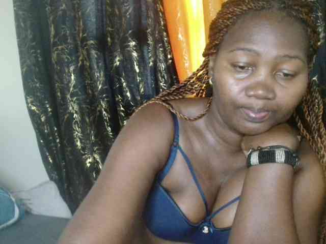 Sexxy-pretty24 webcam