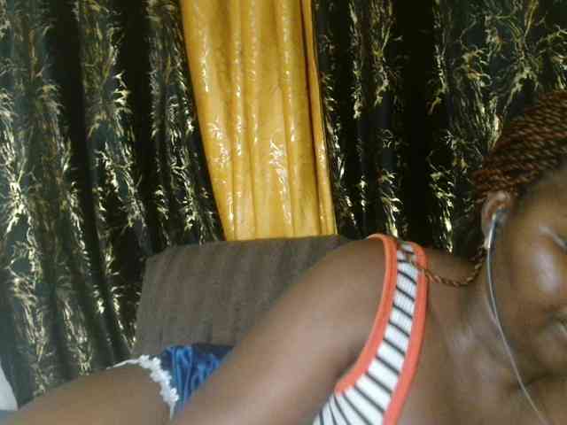 Sexxy-pretty24 webcam