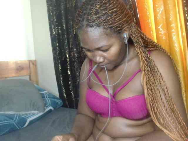 Sexxy-pretty24 webcam