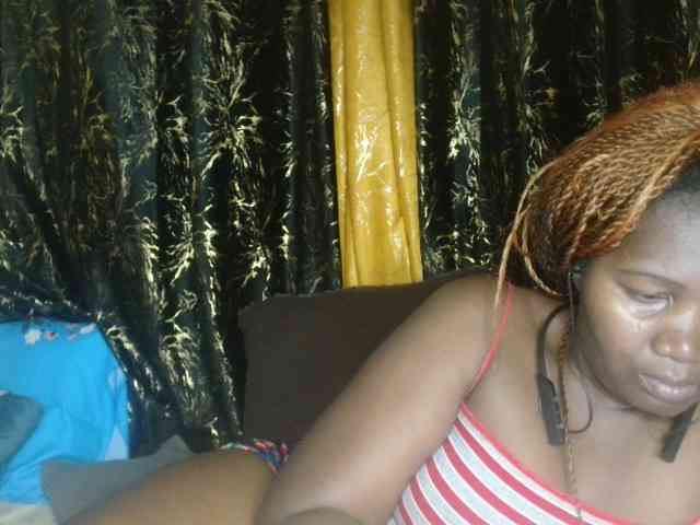 Sexxy-pretty24 webcam