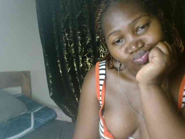 Sexxy-pretty24 webcam