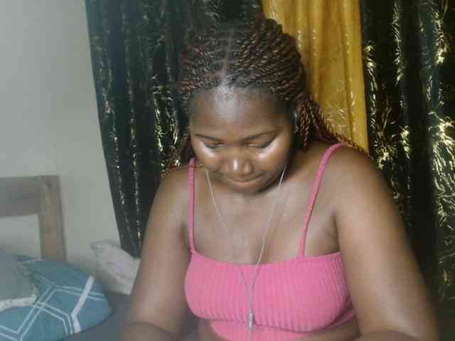 Sexxy-pretty24 webcam