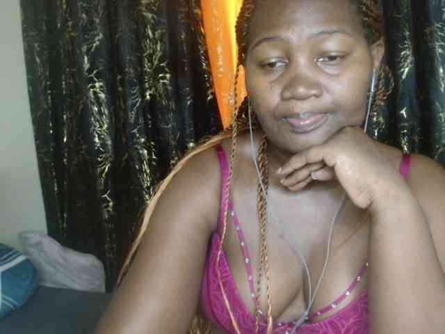 Sexxy-pretty24 webcam