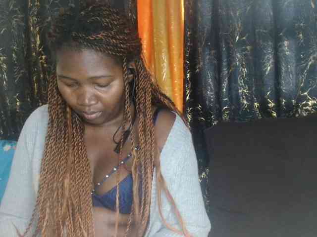 Sexxy-pretty24 webcam