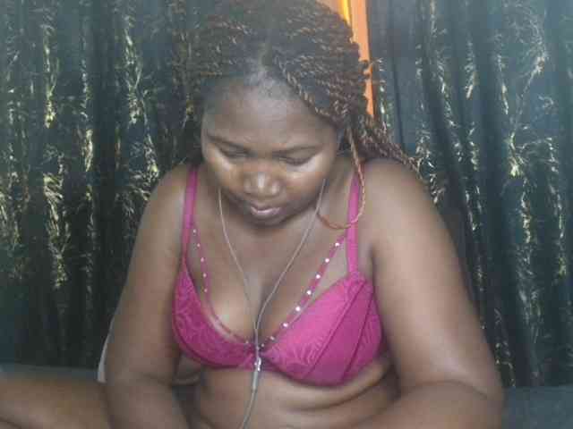 Sexxy-pretty24 webcam