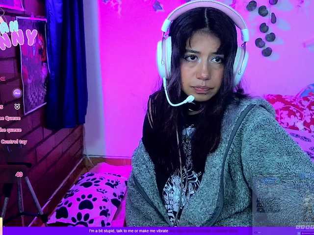 roxanbunny's BongaCams show and profile