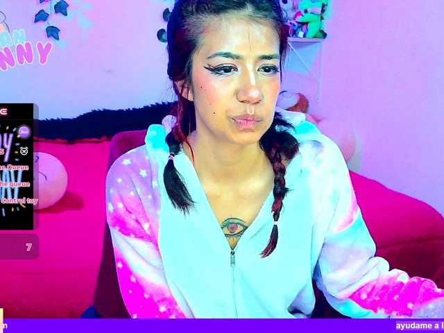 roxanbunny live cam on BongaCams