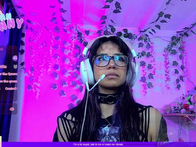 roxanbunny's BongaCams show and profile