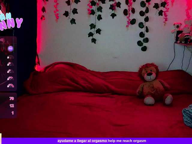roxanbunny live cam on BongaCams
