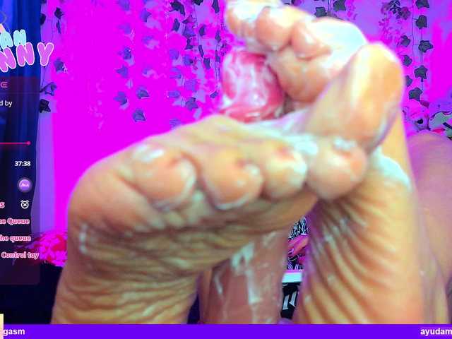 roxanbunny live cam on BongaCams