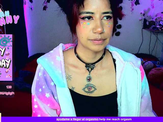 roxanbunny webcam bongacams model stream image