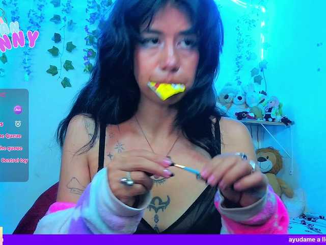 roxanbunny live cam on BongaCams