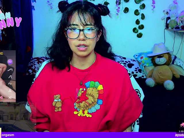 roxanbunny live cam on BongaCams