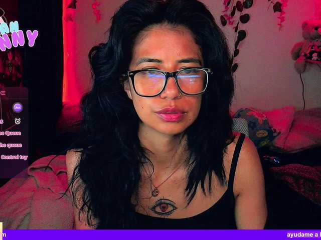 roxanbunny live cam on BongaCams
