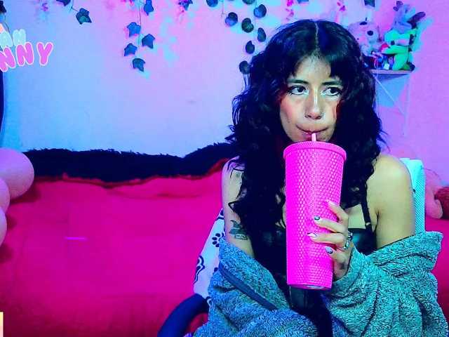 roxanbunny live cam on BongaCams