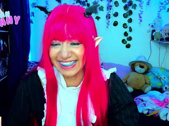 roxanbunny live cam on BongaCams