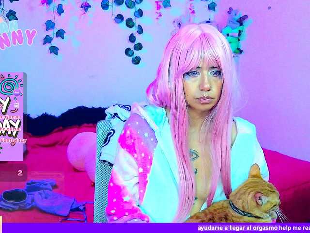 roxanbunny live cam on BongaCams