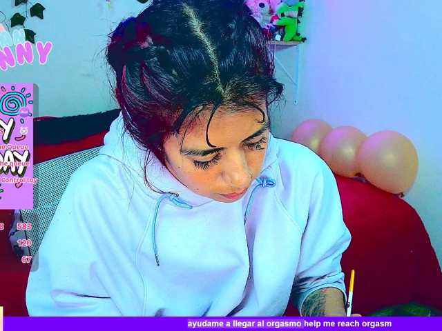 roxanbunny live cam on BongaCams
