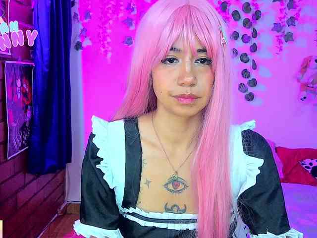 Model: roxanbunny