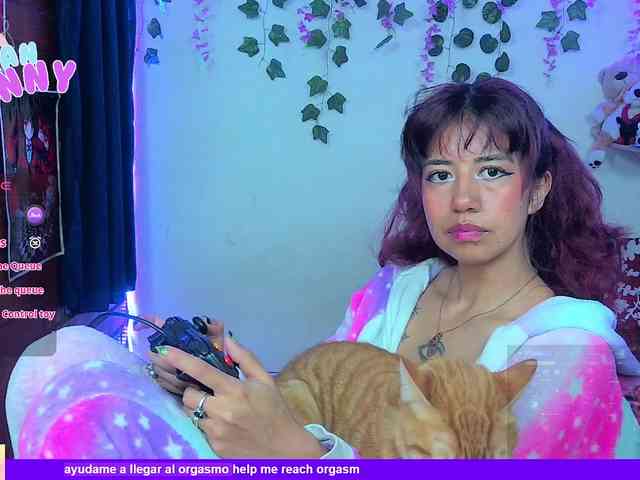 Model: roxanbunny