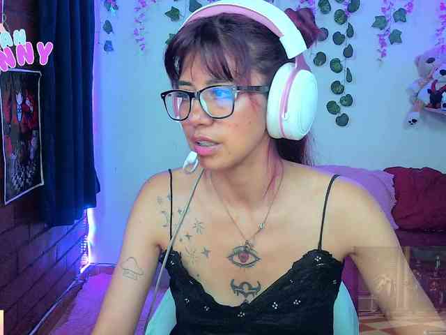 roxanbunny webcam