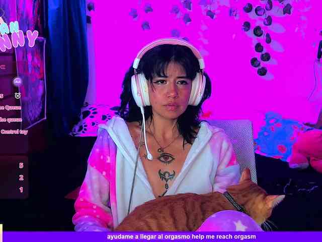 roxanbunny webcam
