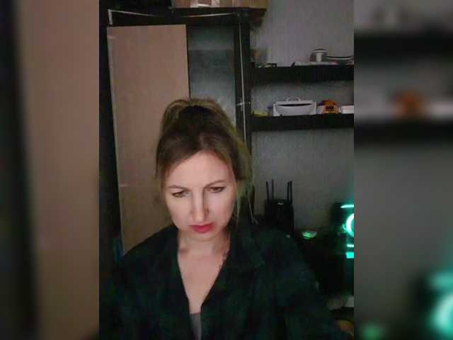 Nushka1939 live cam on BongaCams