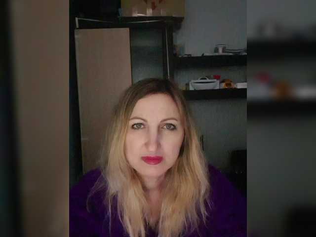 Nushka1939 live cam on BongaCams