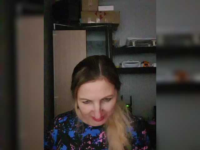 Nushka1939 live cam on BongaCams